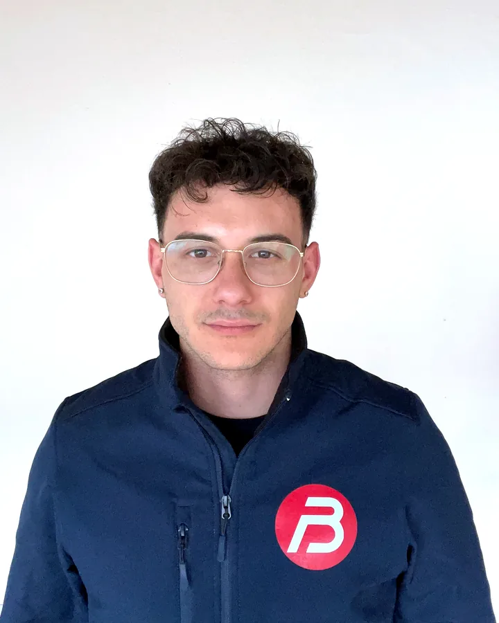 Iván Baixauli Portillo, manager of Baipor Group, wearing the company jacket