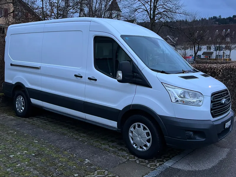 Margarita Jr, Ford Transit